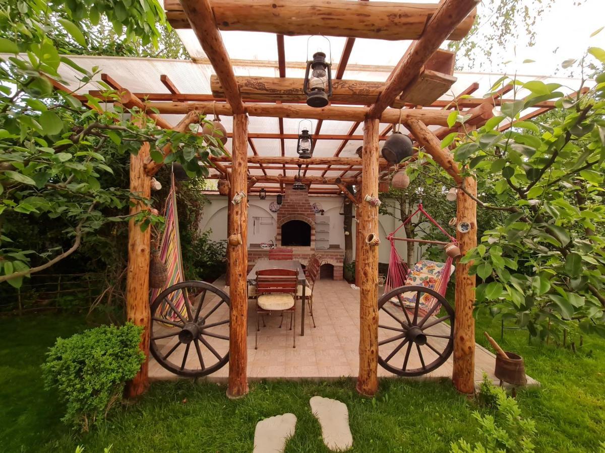 Apartamento Casa Aryan Sînpetru Exterior foto